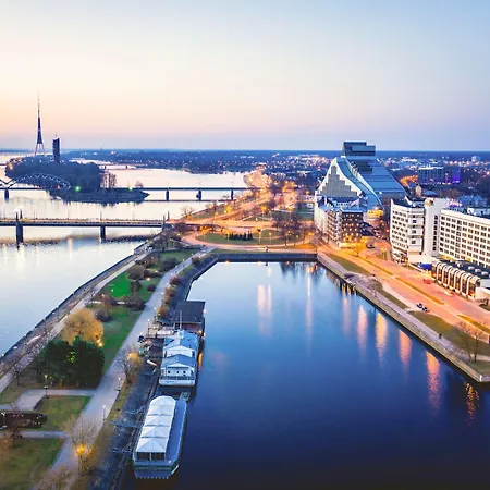 Hotel Radisson Blu & Spa, Daugava 4*