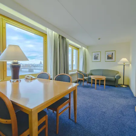 Radisson Blu & Spa, Daugava 4* 리가